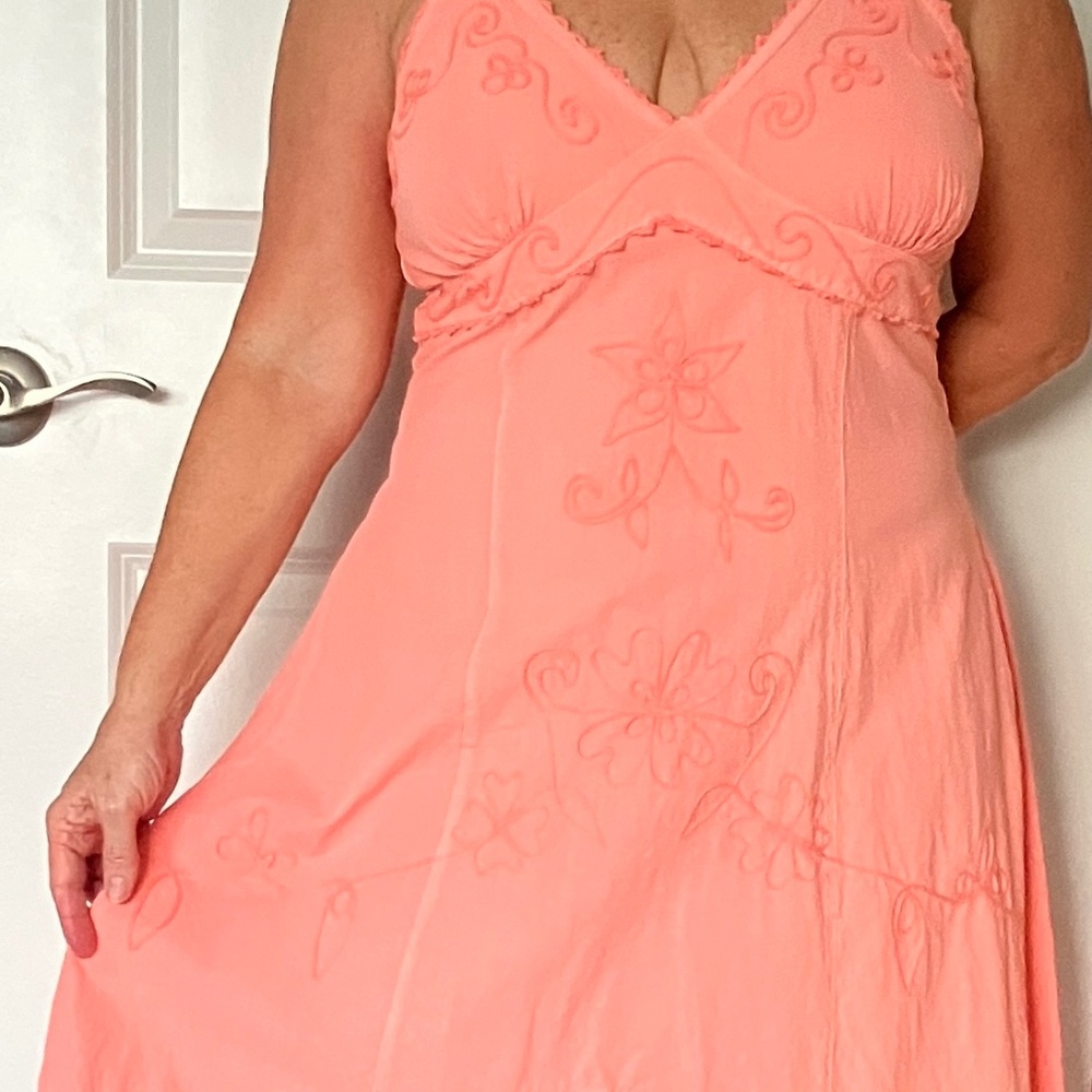 Dress made in Peru, Size M, Color Peach, 100 percent cotton